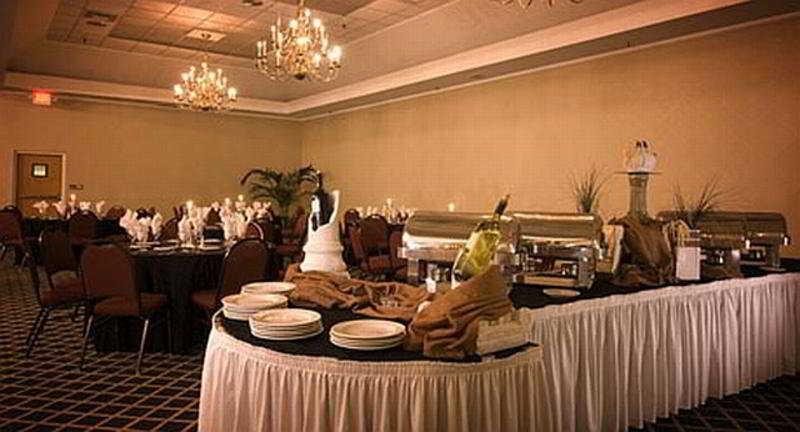 Wyndham Garden Hotel Austin Restoran gambar
